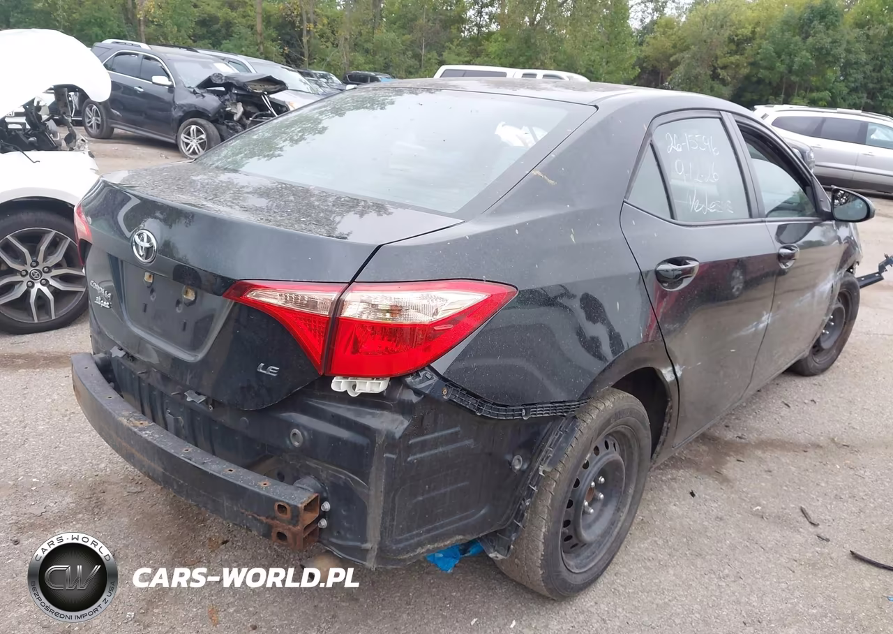2019 Toyota Corolla Le VIN:5YFBURHE3KP935958 - 4