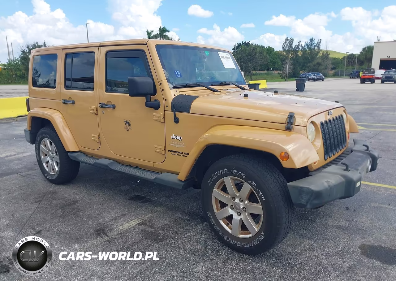 2013 Jeep Wrangler Unlimited Sahara