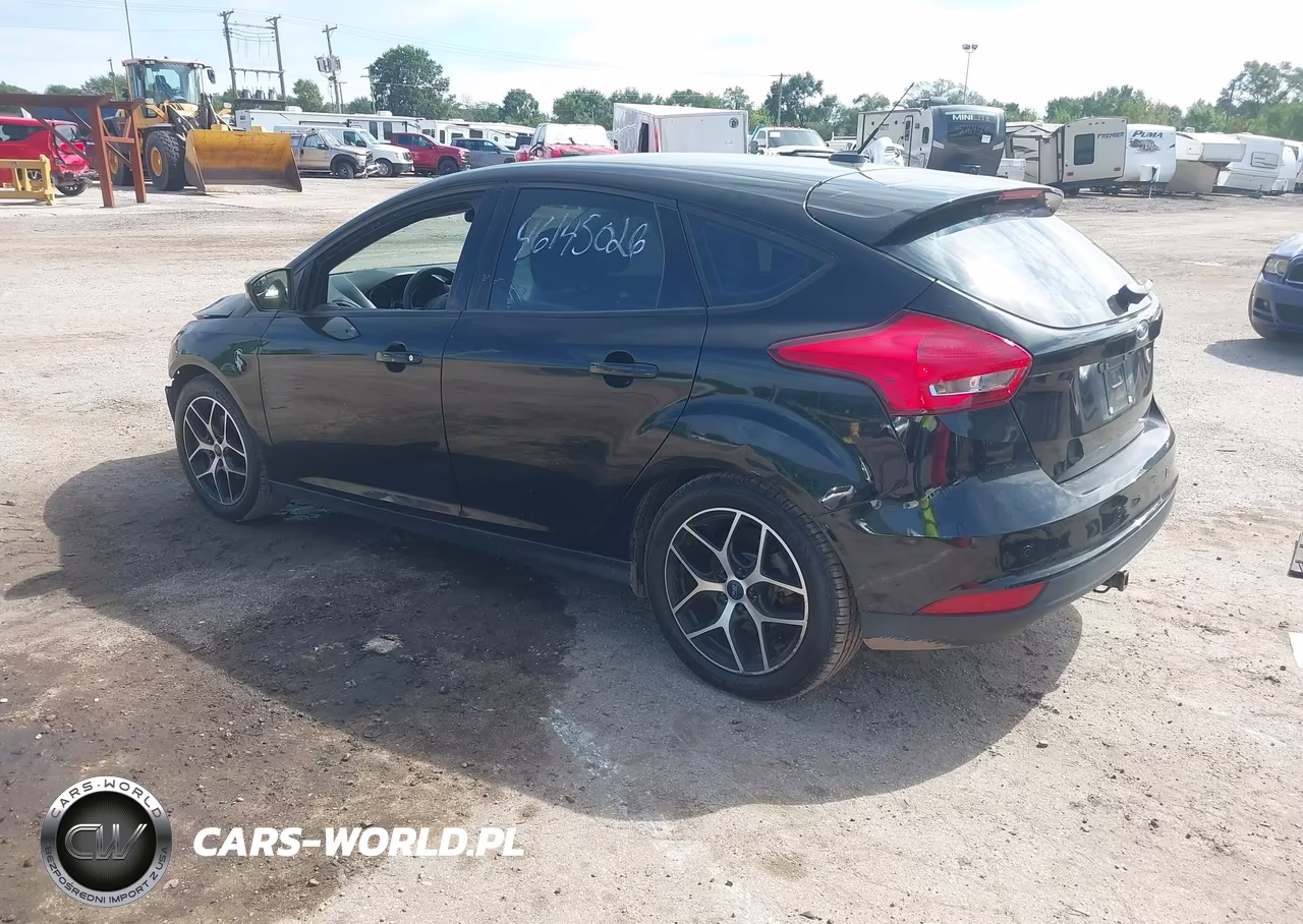 2017 Ford Focus Sel VIN:1FADP3M23HL328331 - 3