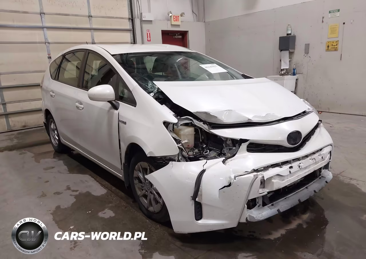 2015 Toyota Prius V Two