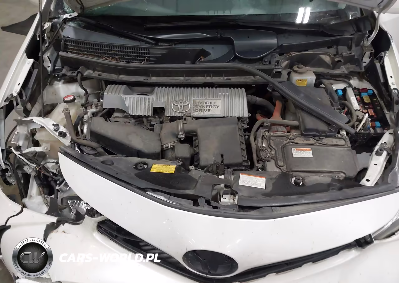 2015 Toyota Prius V Two VIN:JTDZN3EU5FJ026800 - 10