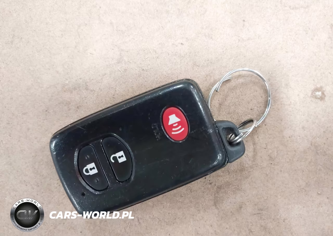 2015 Toyota Prius V Two VIN:JTDZN3EU5FJ026800 - 11