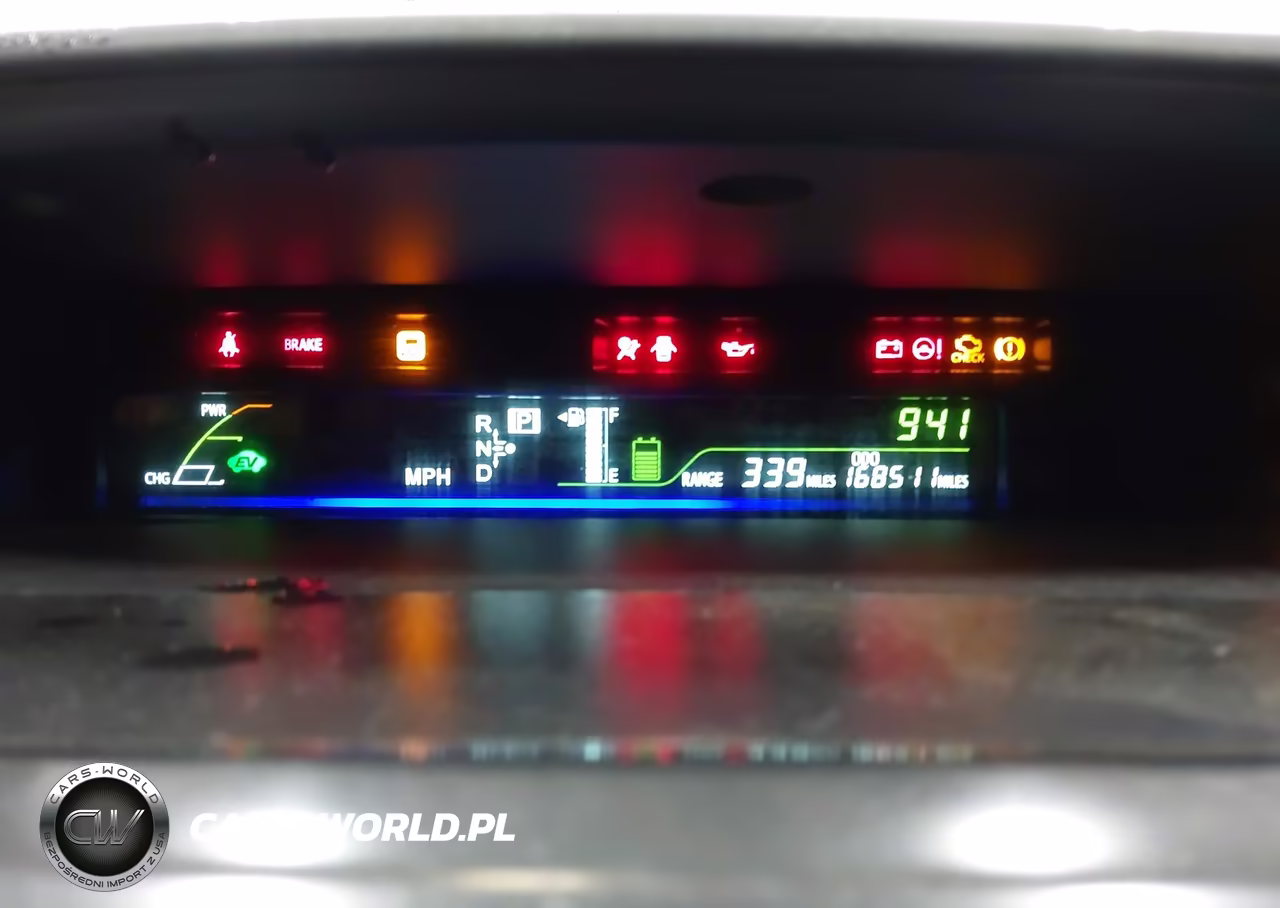 2015 Toyota Prius V Two VIN:JTDZN3EU5FJ026800 - 7