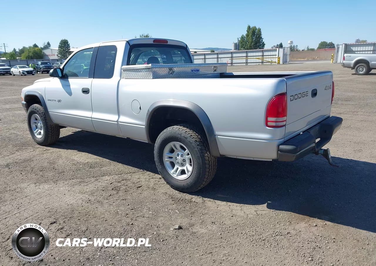 2002 Dodge Dakota VIN:1B7GG12XX2S600655 - 3