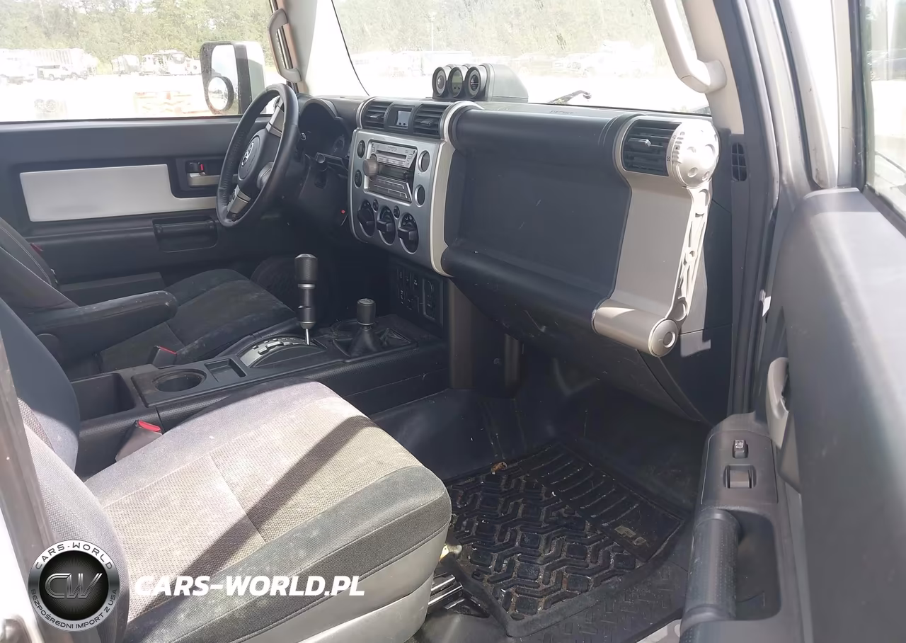 2007 Toyota Fj Cruiser VIN:JTEBU11F170017367 - 5