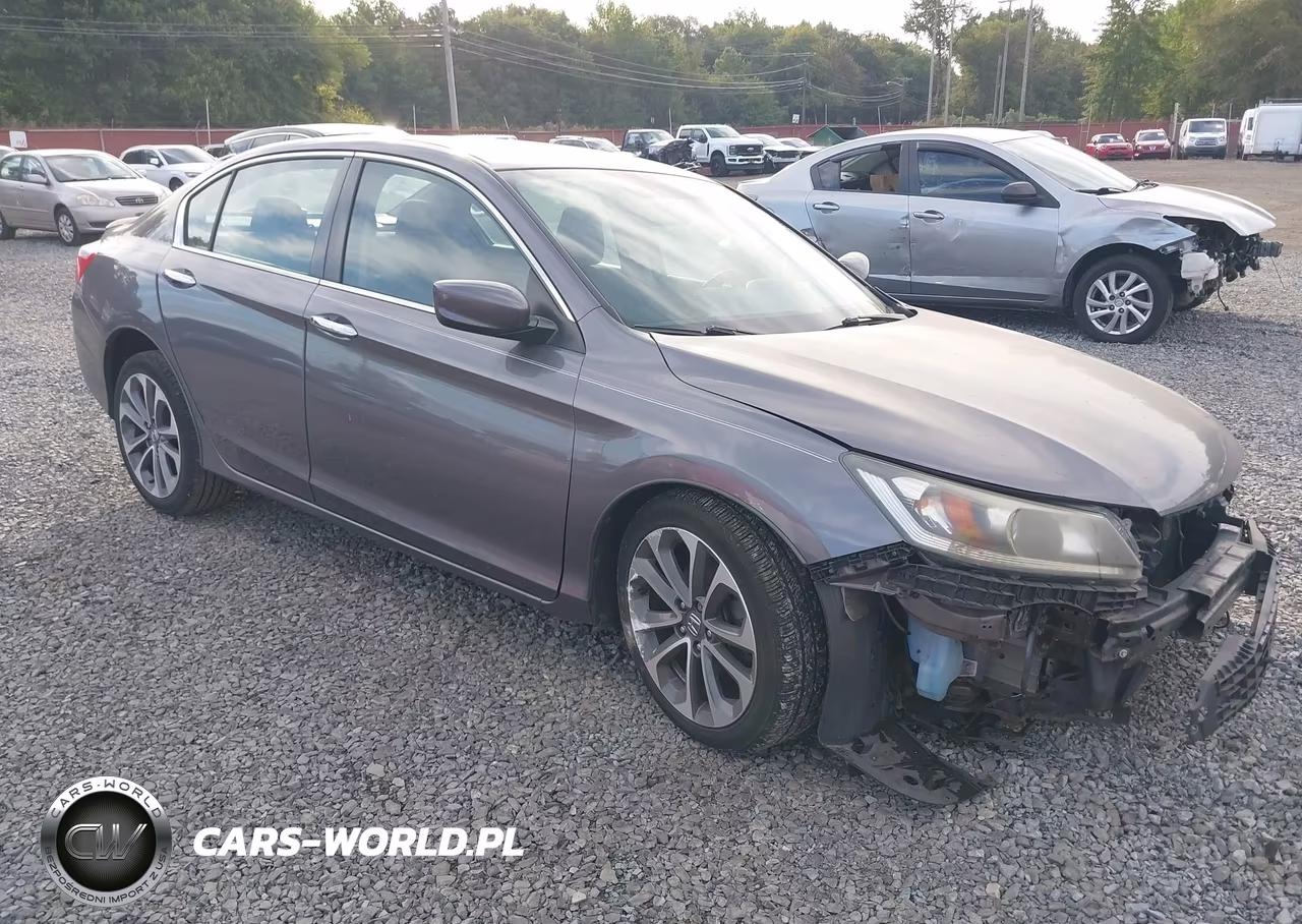 2015 Honda Accord Sport VIN:1HGCR2F5XFA222745 - 17