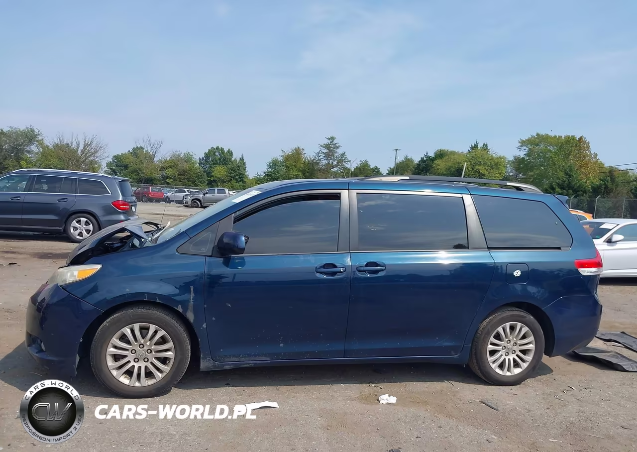 2012 Toyota Sienna Xle V6 8 Passenger VIN:5TDYK3DC4CS258168 - 14