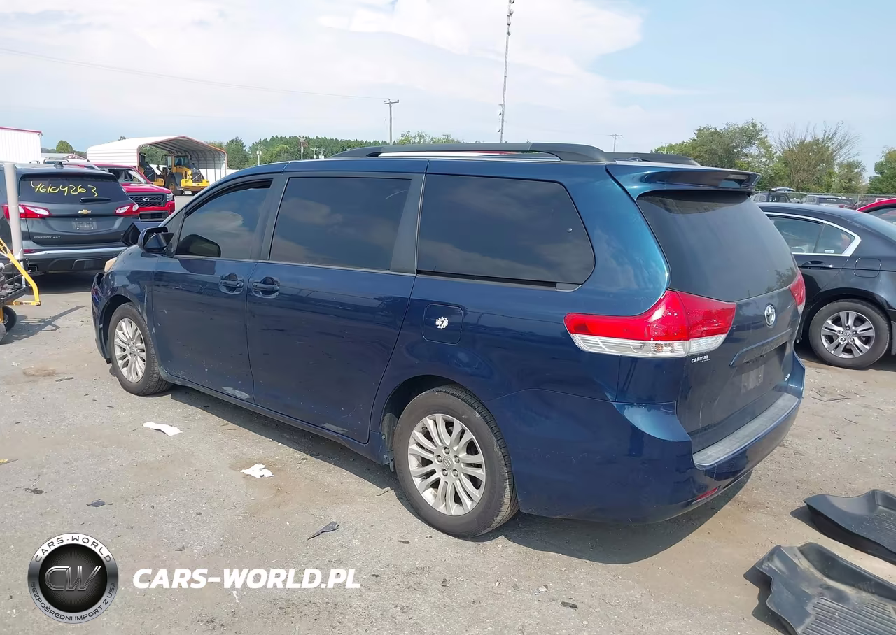 2012 Toyota Sienna Xle V6 8 Passenger VIN:5TDYK3DC4CS258168 - 3