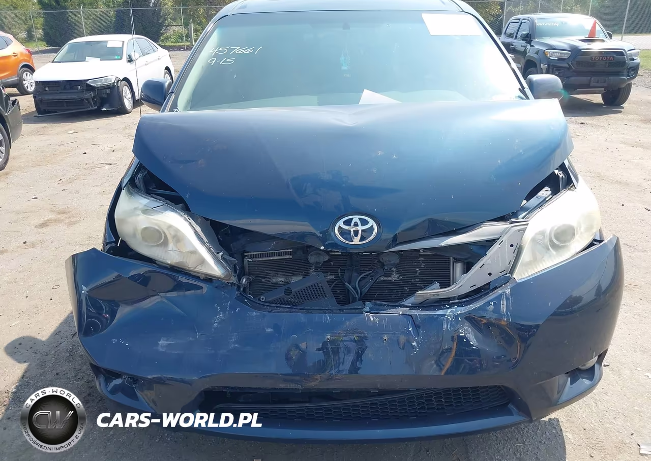 2012 Toyota Sienna Xle V6 8 Passenger VIN:5TDYK3DC4CS258168 - 6