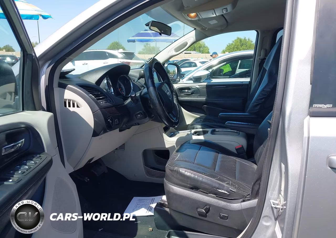 2013 Dodge Grand Caravan Sxt VIN:2C4RDGCG7DR627996 - 5