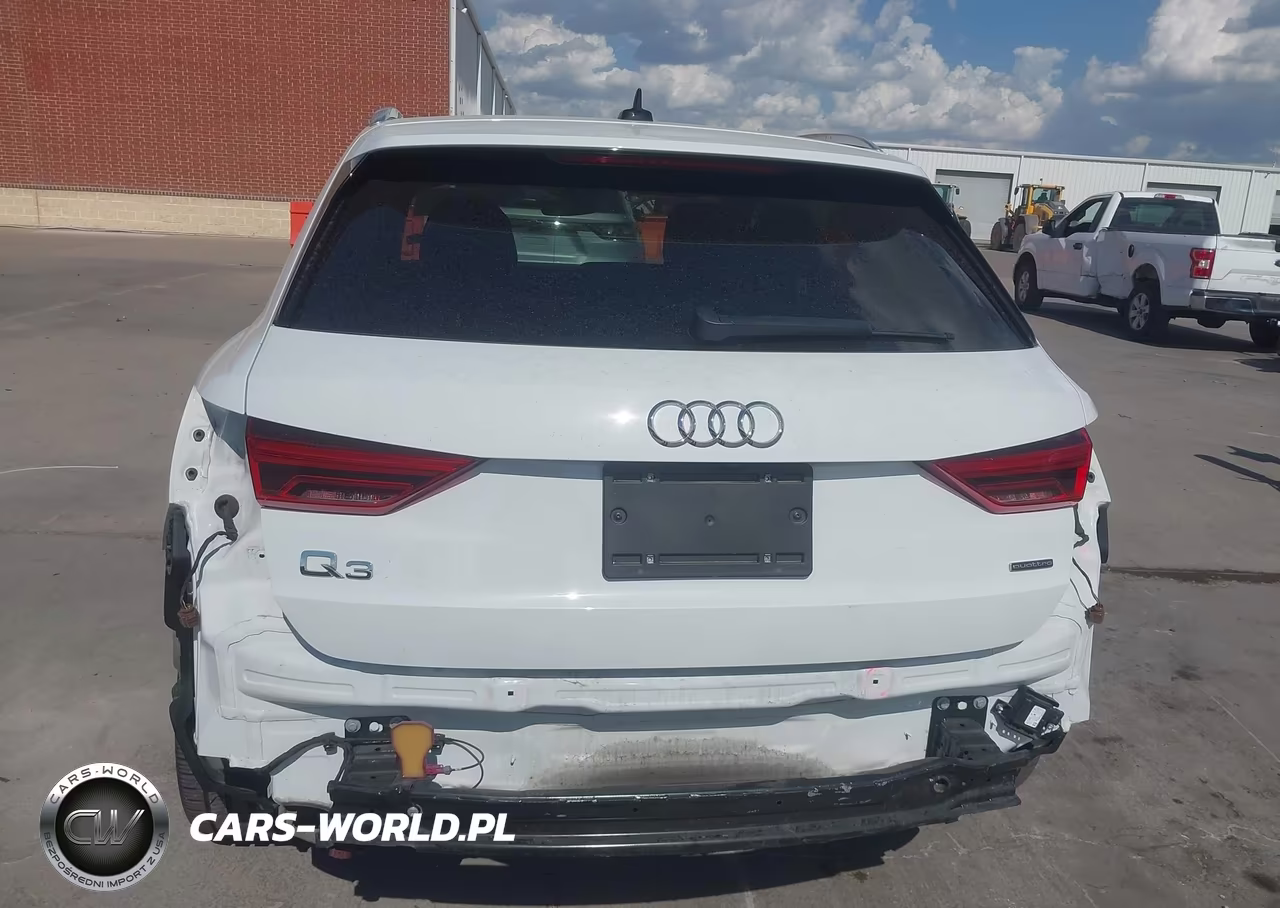 2021 Audi Q3 Premium Plus VIN:WA1BUCF37M1089303 - 17