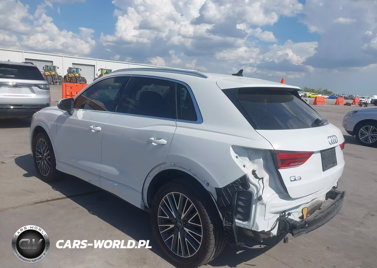 2021 Audi Q3 Premium Plus VIN:WA1BUCF37M1089303 - 3