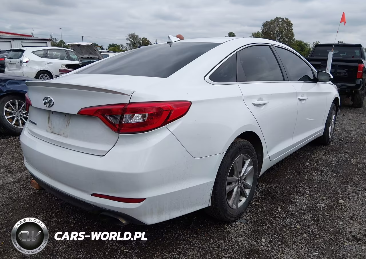 2016 Hyundai Sonata Se VIN:5NPE24AF7GH421849 - 4
