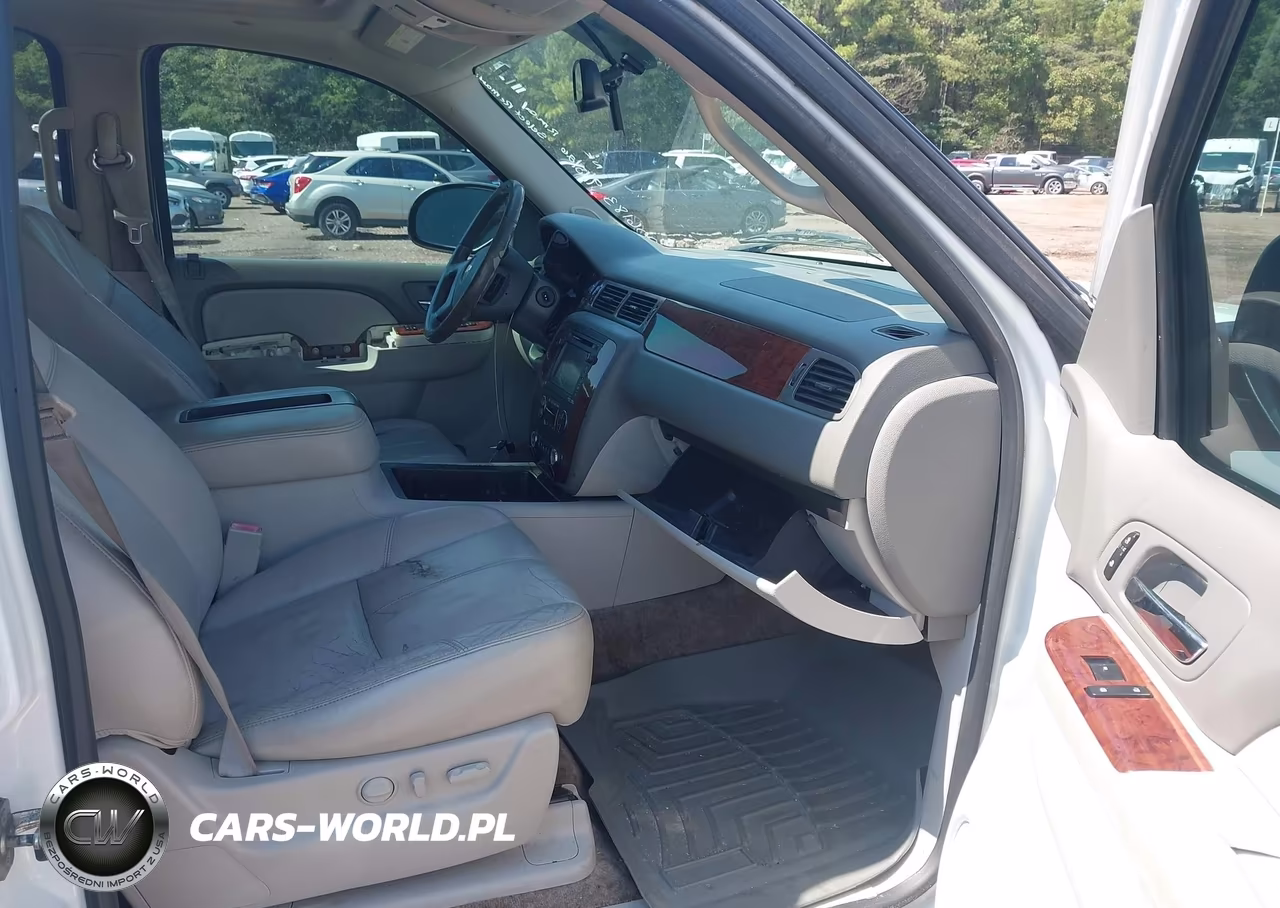 2012 Chevrolet Tahoe Lt VIN:1GNSCBE05CR206183 - 5