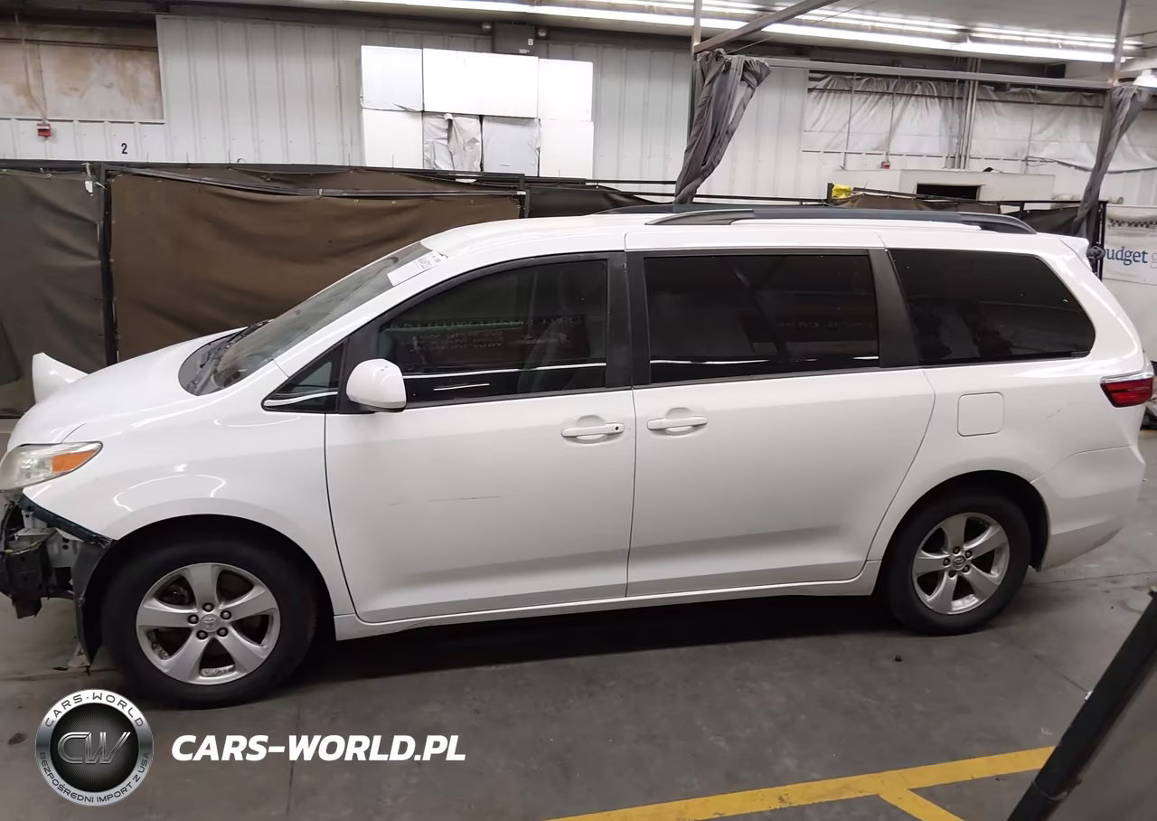 2017 Toyota Sienna Le 8 Passenger VIN:5TDKZ3DC4HS855460 - 15
