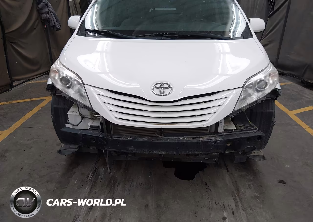 2017 Toyota Sienna Le 8 Passenger VIN:5TDKZ3DC4HS855460 - 6