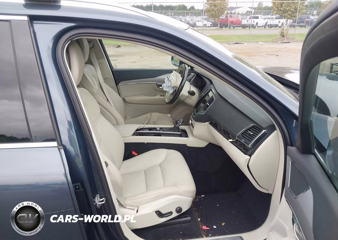 2022 Volvo Xc90 T5 Momentum 7 Passenger VIN:YV4102PK8N1807825 - 5