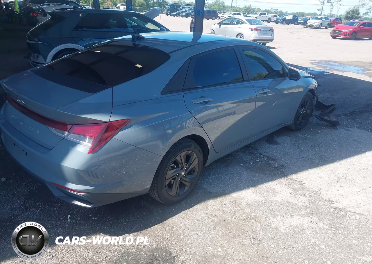 2022 Hyundai Elantra Sel VIN:KMHLS4AG5NU367630 - 4