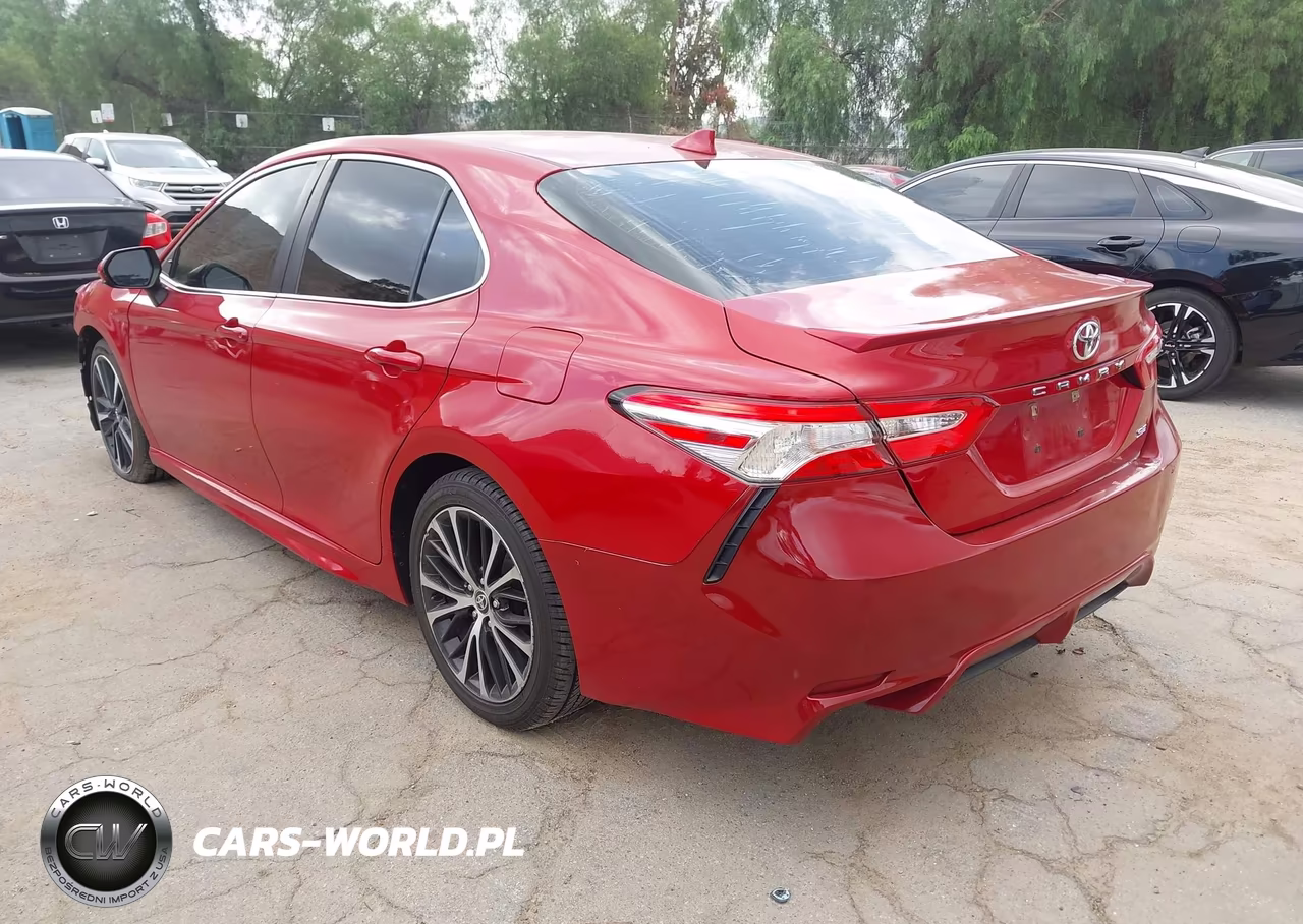 2020 Toyota Camry Se VIN:4T1G11AK9LU361916 - 3
