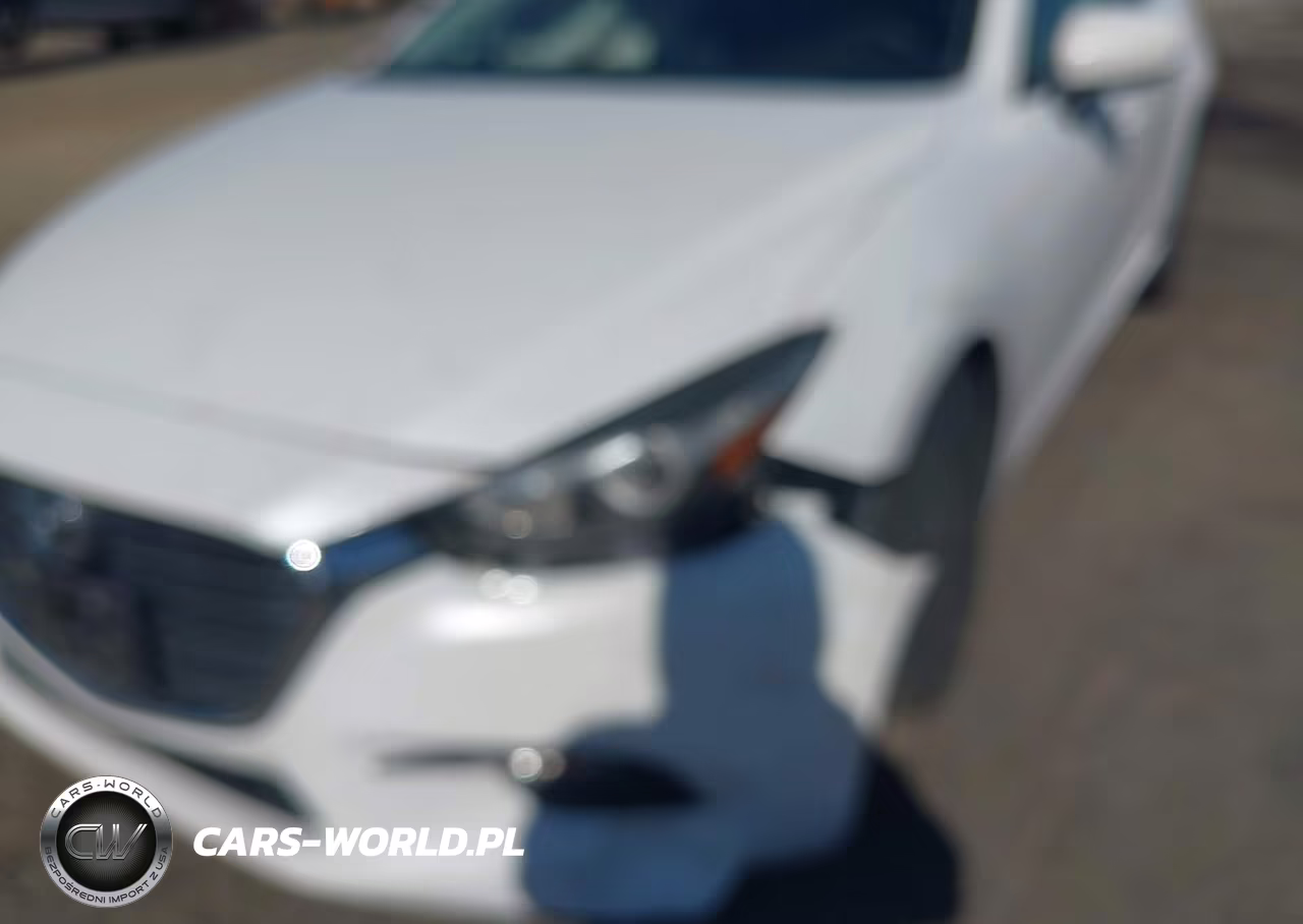2018 Mazda Mazda3 Touring VIN:3MZBN1L37JM180241 - 6