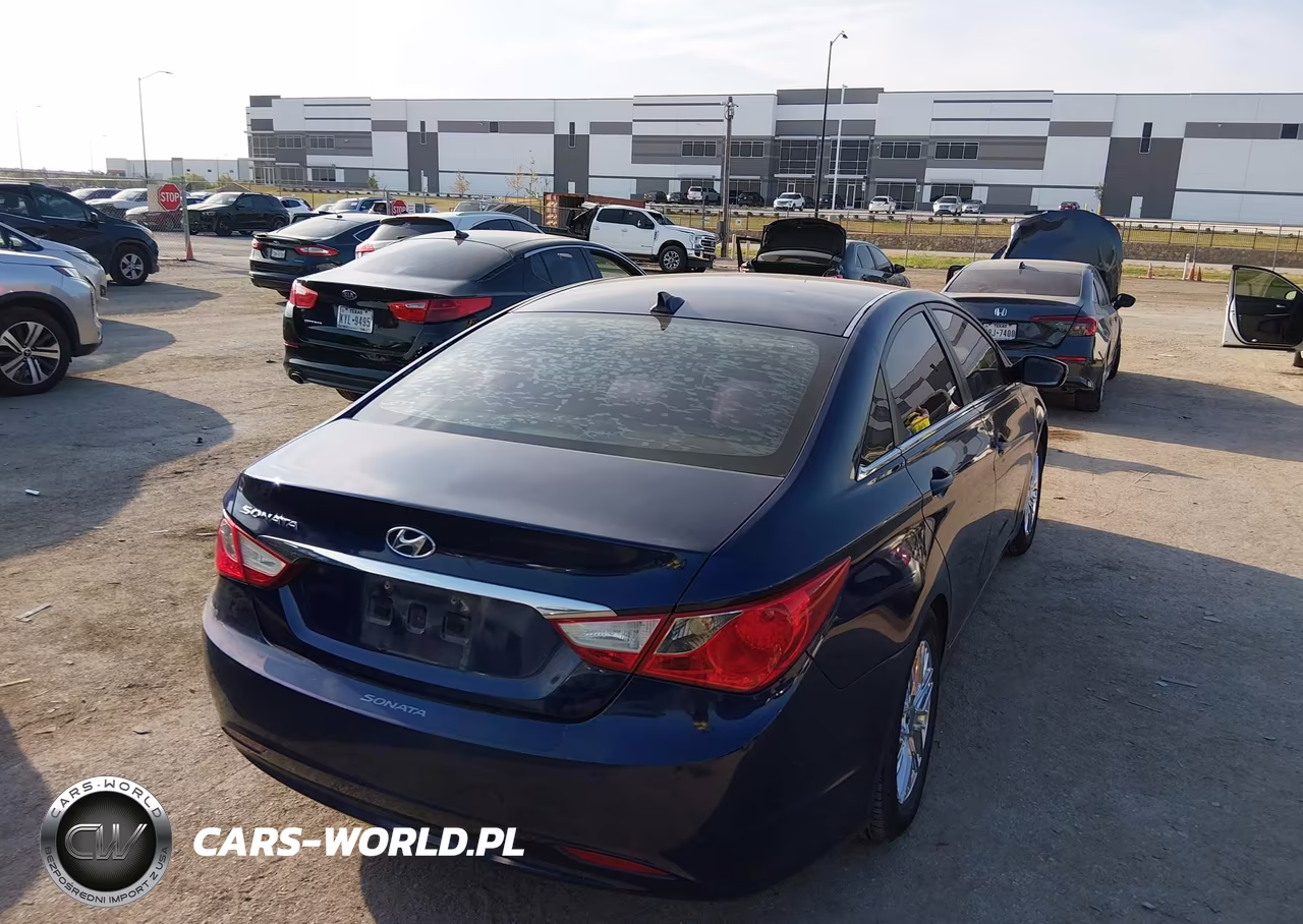2013 Hyundai Sonata Gls VIN:5NPEB4ACXDH748649 - 4