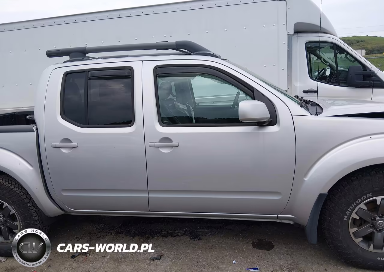 2016 Nissan Frontier Pro-4X VIN:1N6AD0EV4GN700398 - 13