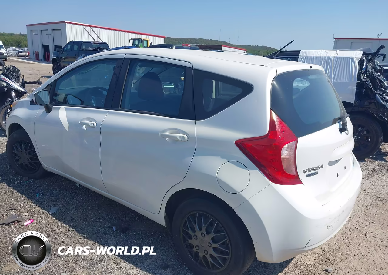 2015 Nissan Versa Note S (Sr)-S Plus-Sl-Sr-Sv VIN:3N1CE2CP2FL376622 - 3