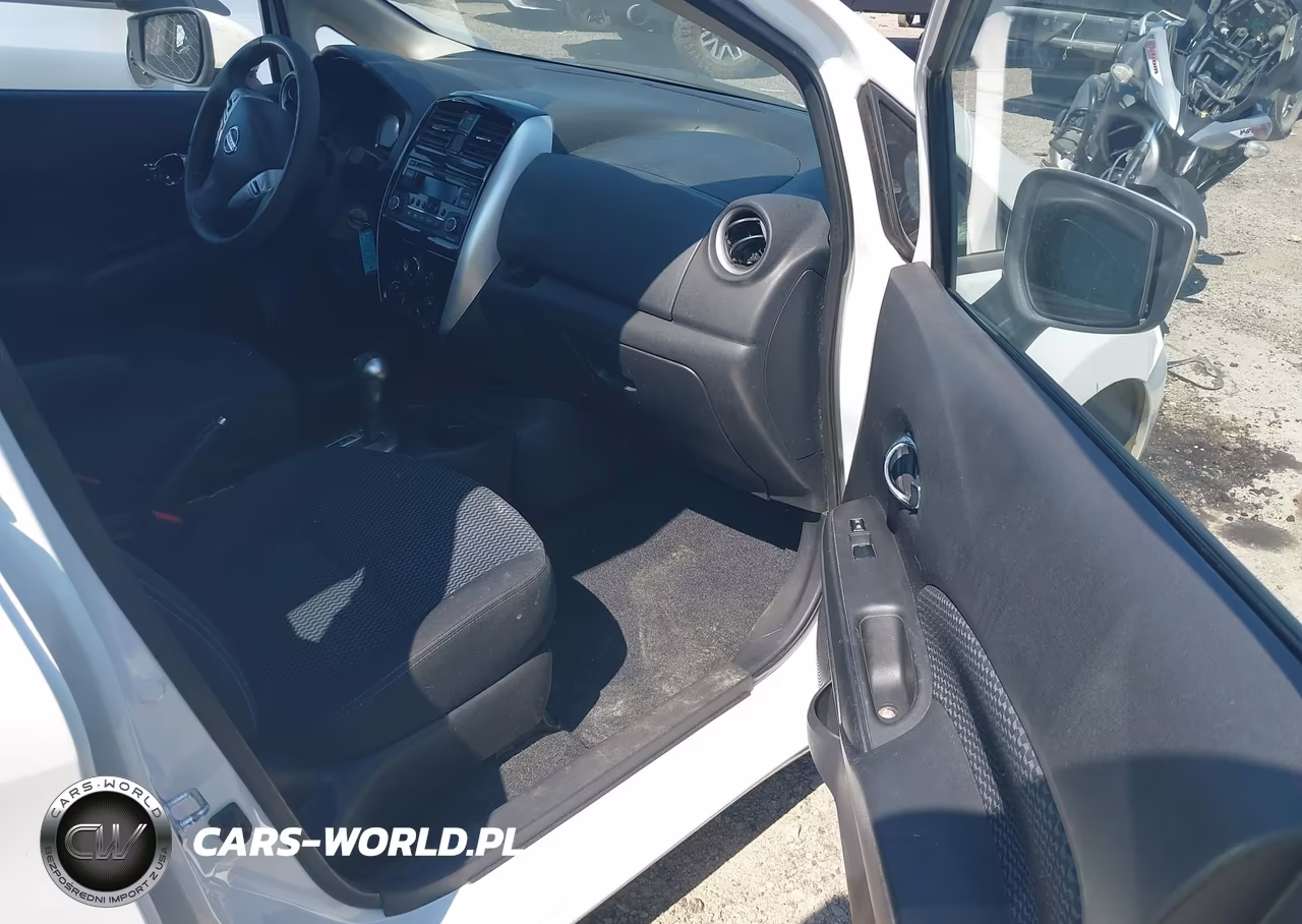 2015 Nissan Versa Note S (Sr)-S Plus-Sl-Sr-Sv VIN:3N1CE2CP2FL376622 - 5