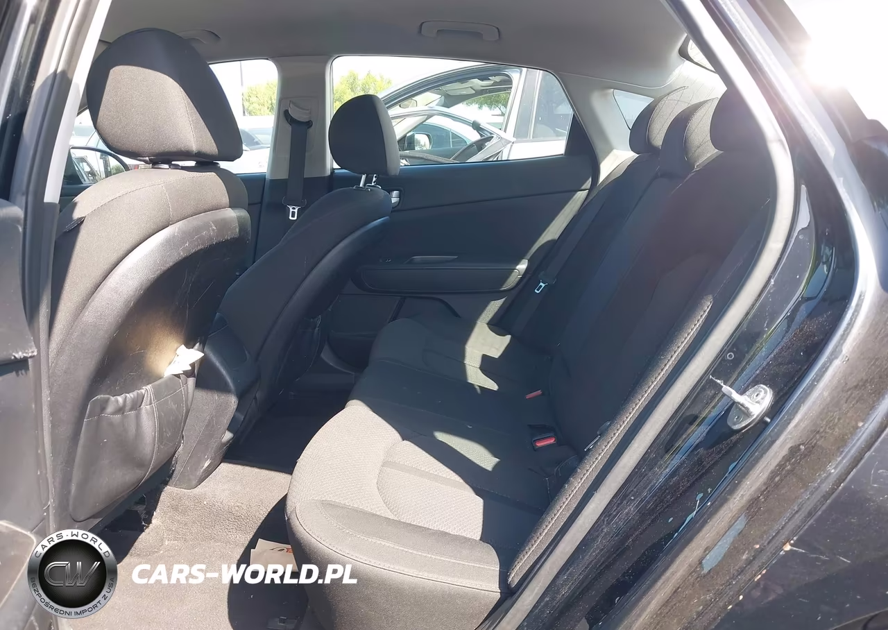 2018 Kia Optima Lx VIN:5XXGT4L32JG252402 - 8