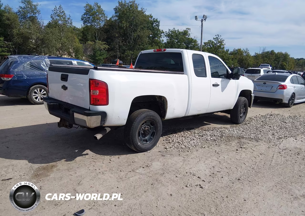 2011 Chevrolet Silverado 2500Hd Work Truck VIN:1GC2KVCG6BZ450288 - 4