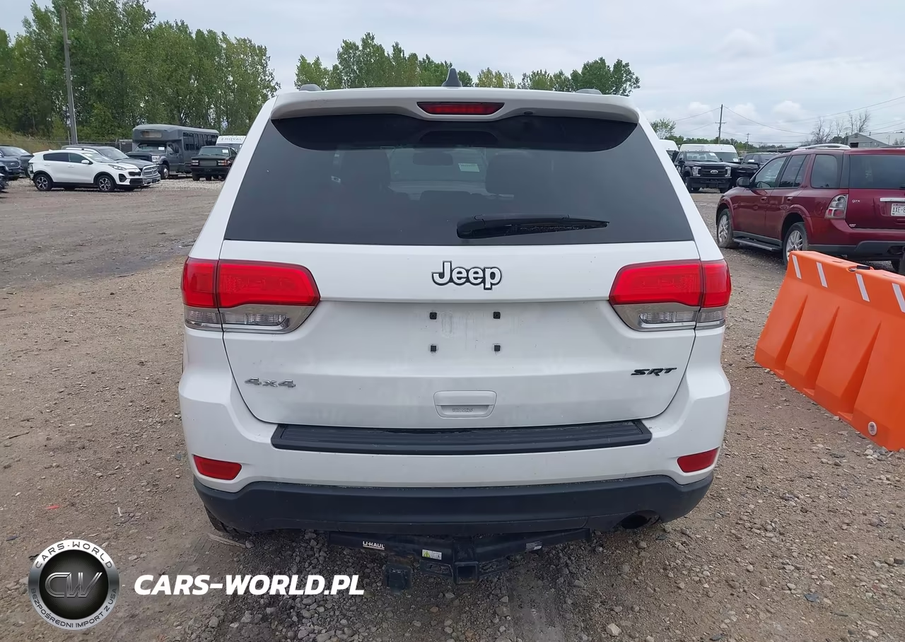 2015 Jeep Grand Cherokee Laredo VIN:1C4RJFAG8FC235031 - 17