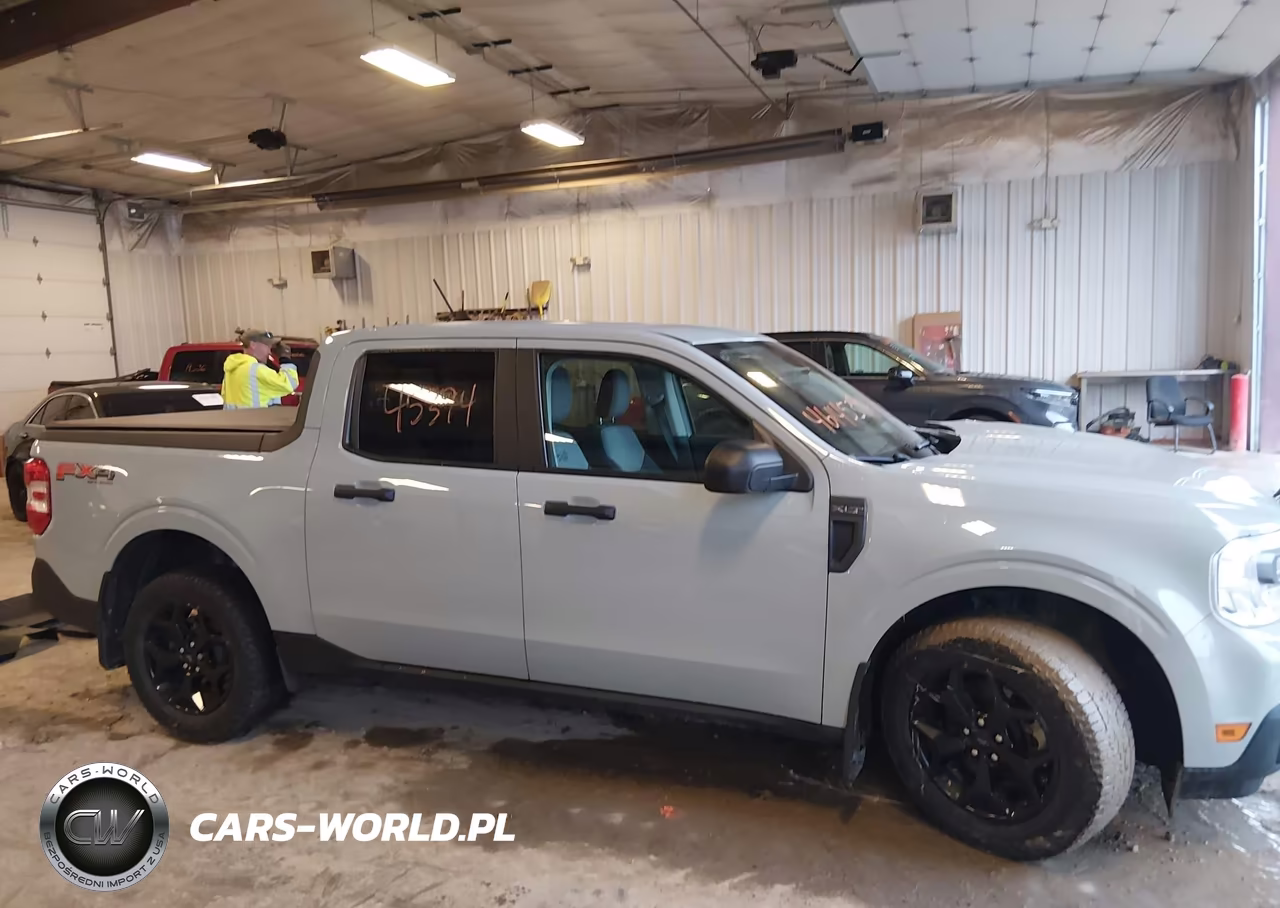 2023 Ford Maverick Xlt VIN:3FTTW8F91PRA42459 - 13