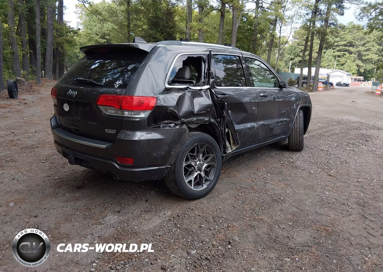 2018 Jeep Grand Cherokee Sterling Edition 4X4 VIN:1C4RJFBT8JC140246 - 4