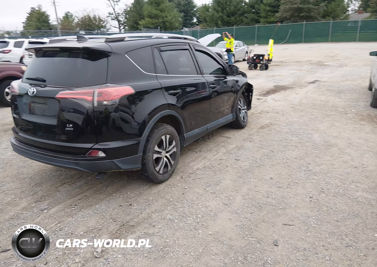 2017 Toyota Rav4 Le VIN:2T3BFREV0HW646047 - 4