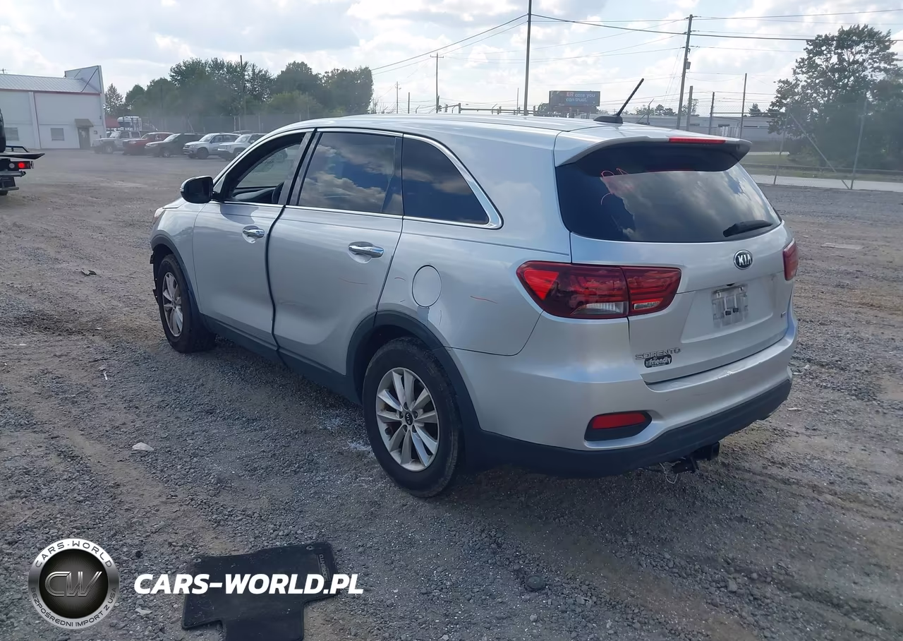2019 Kia Sorento 2.4L L VIN:5XYPG4A35KG457877 - 3