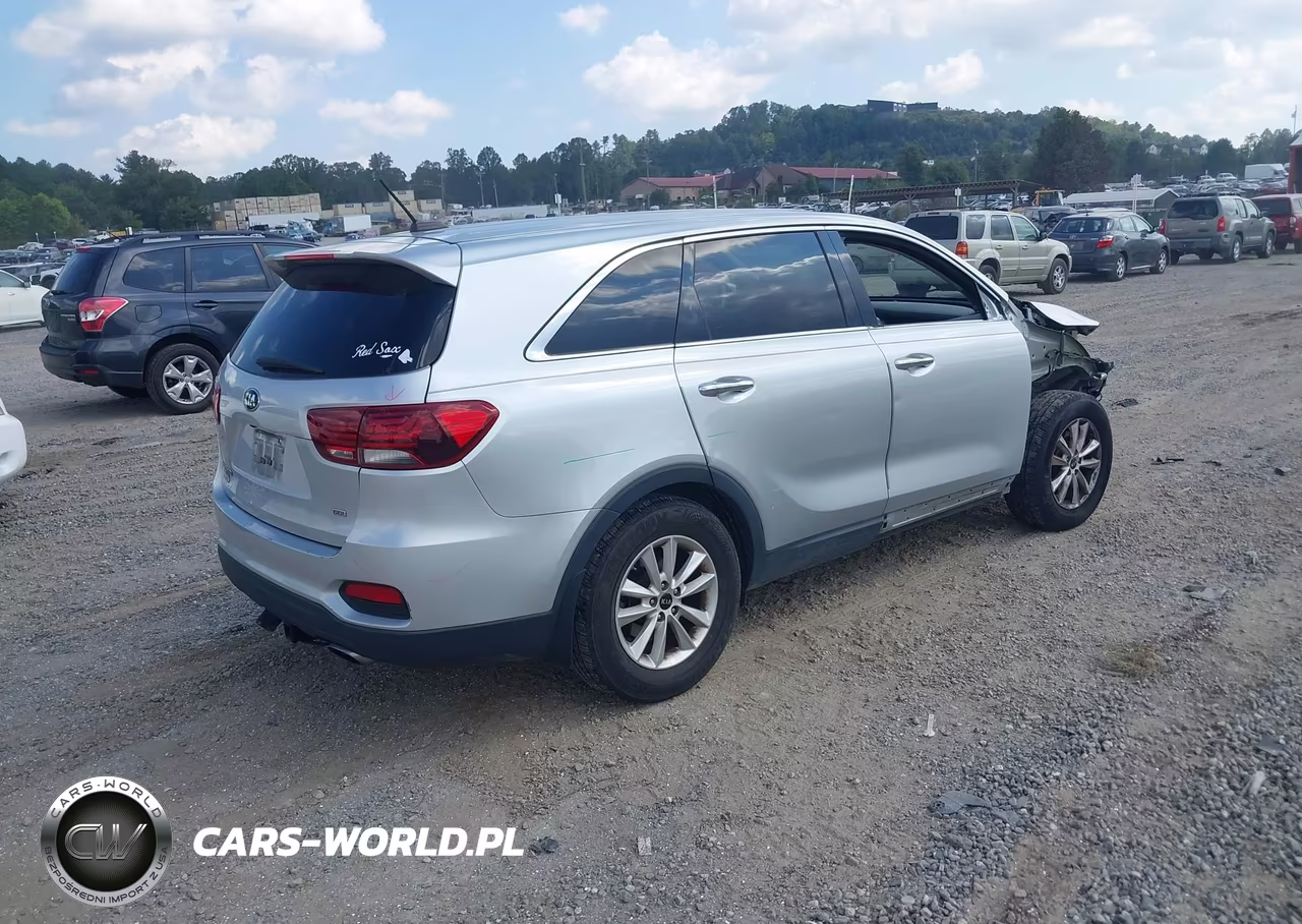 2019 Kia Sorento 2.4L L VIN:5XYPG4A35KG457877 - 4