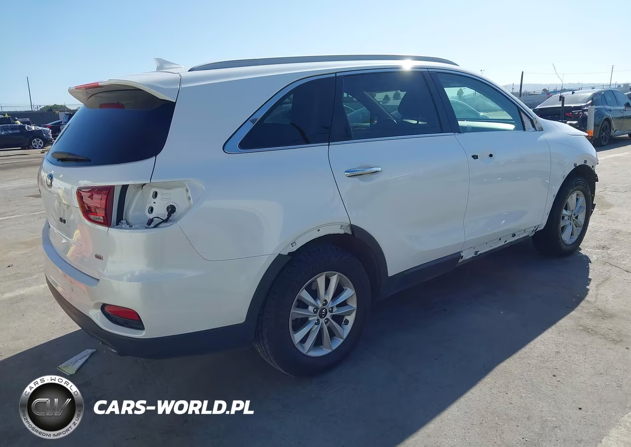 2019 Kia Sorento 2.4L Lx VIN:5XYPG4A33KG526050 - 4