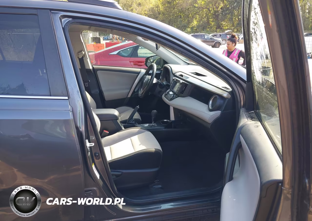 2016 Toyota Rav4 Xle VIN:JTMWFREV3GD090717 - 5