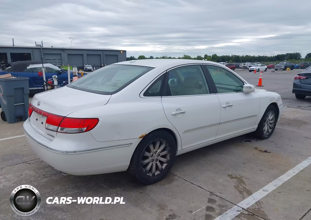 2009 Hyundai Azera Limited VIN:KMHFC46F89A358356 - 4