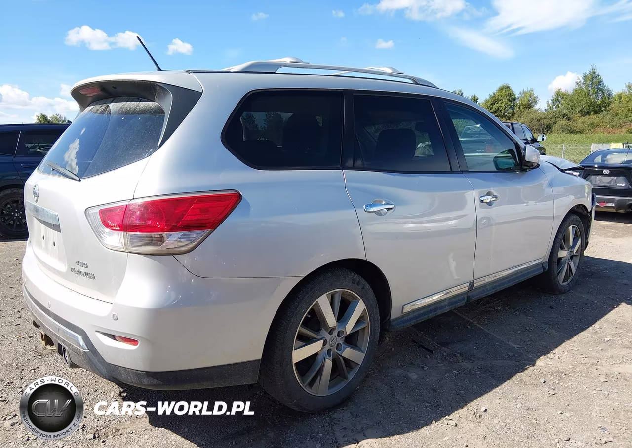 2013 Nissan Pathfinder Platinum VIN:5N1AR2MM2DC657126 - 4