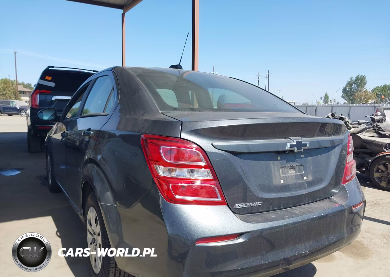 2020 Chevrolet Sonic Fwd Ls VIN:1G1JB5SB2L4140079 - 3