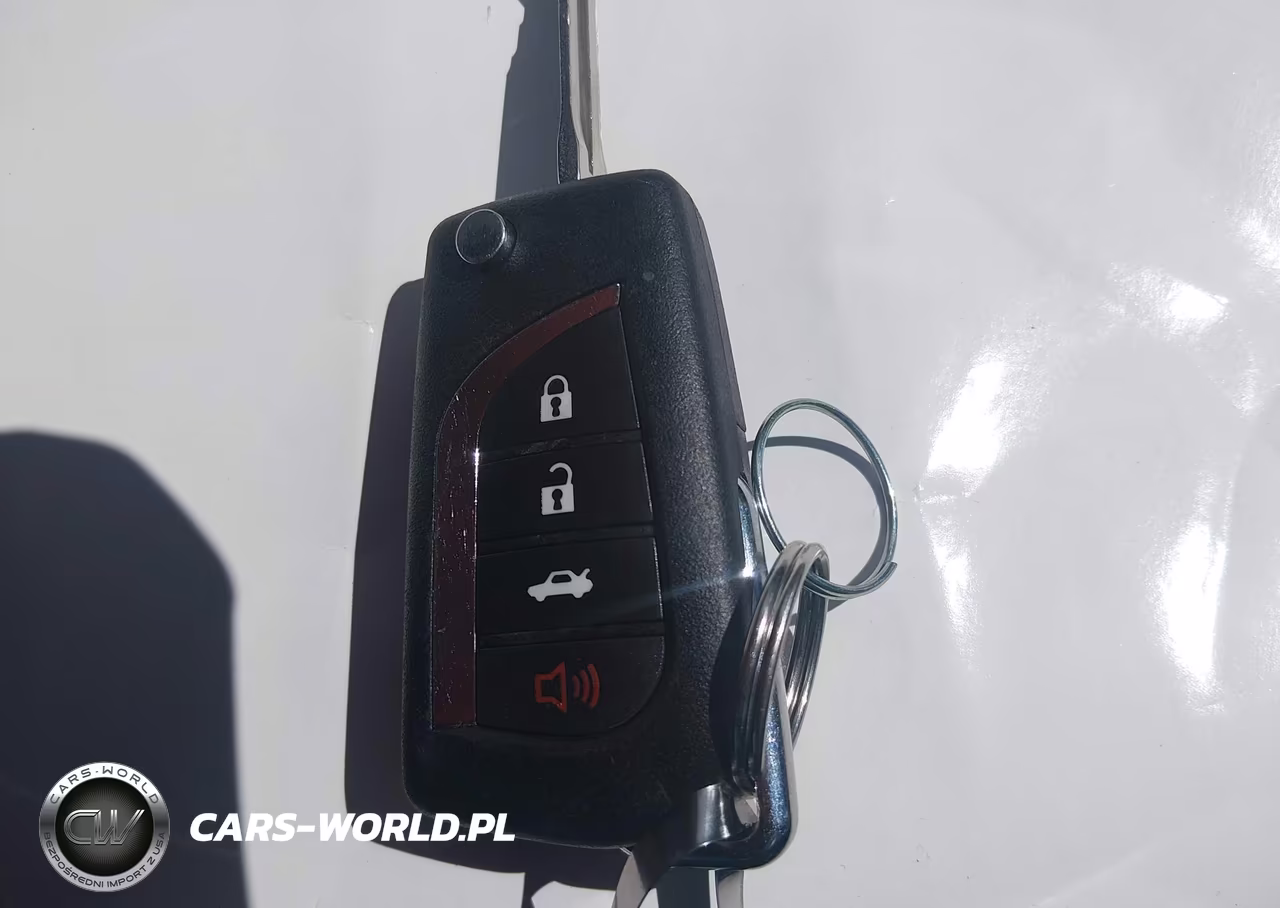 2017 Toyota Corolla Le VIN:2T1BURHE5HC903845 - 11