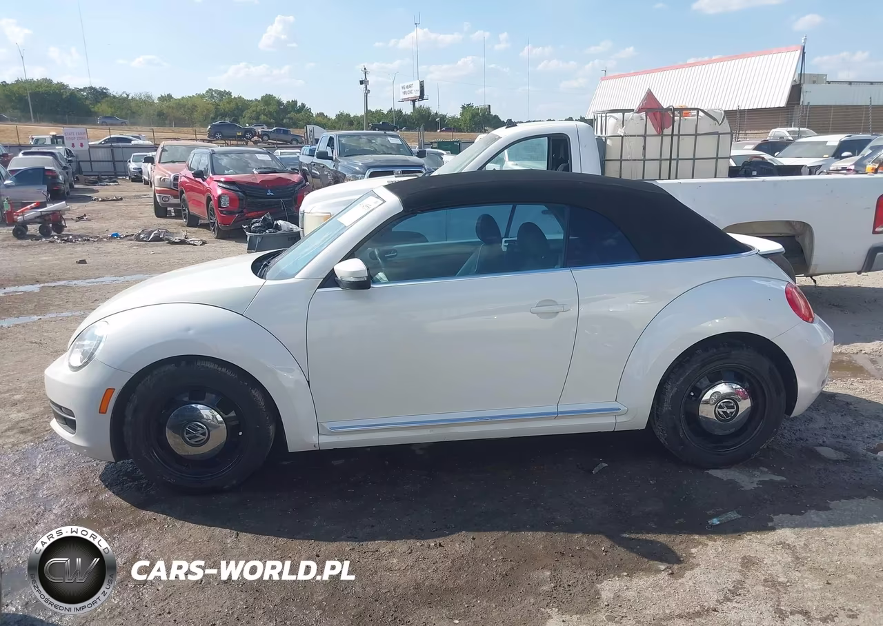 2013 Volkswagen Beetle 2.5L VIN:3VW5X7AT0DM831940 - 14