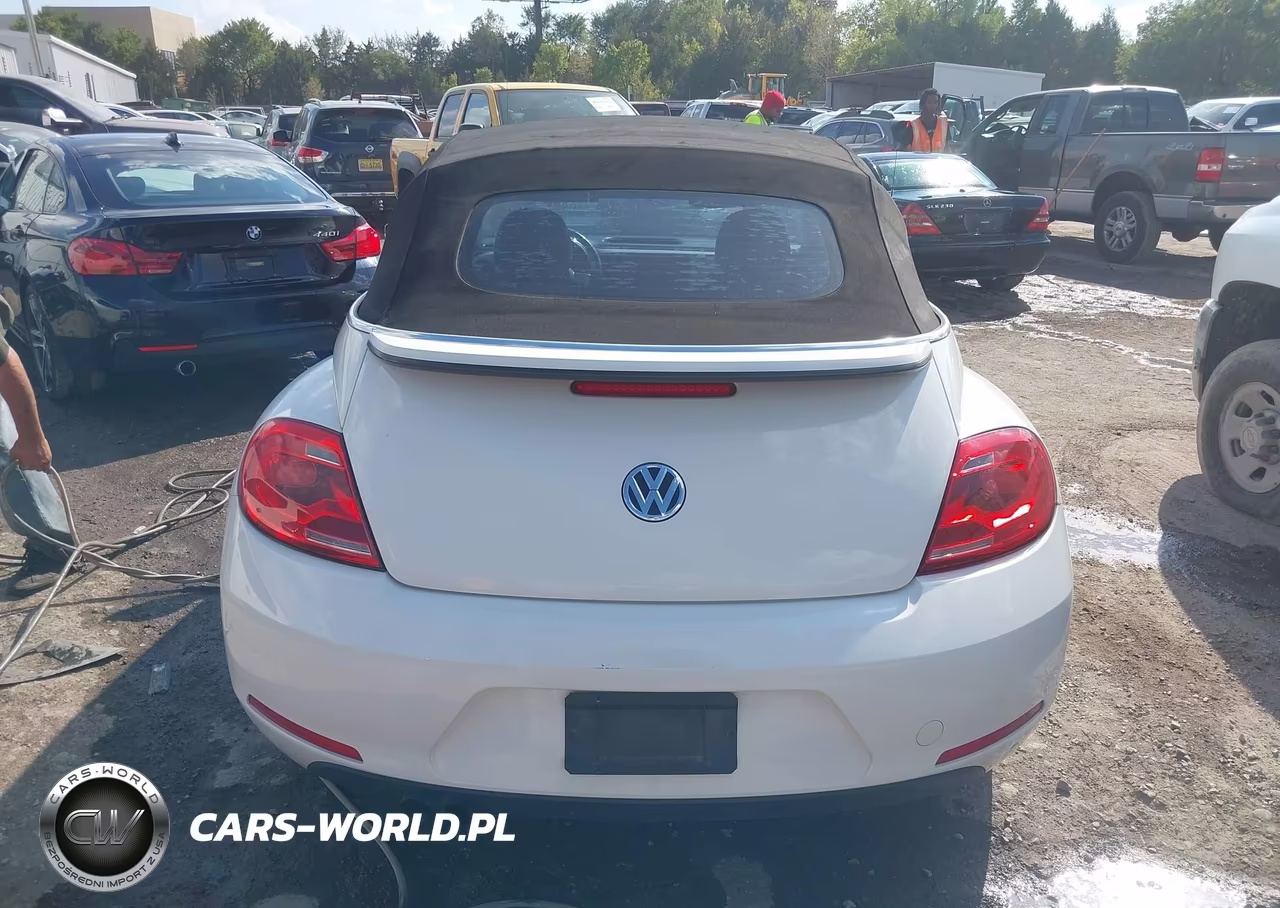 2013 Volkswagen Beetle 2.5L VIN:3VW5X7AT0DM831940 - 16