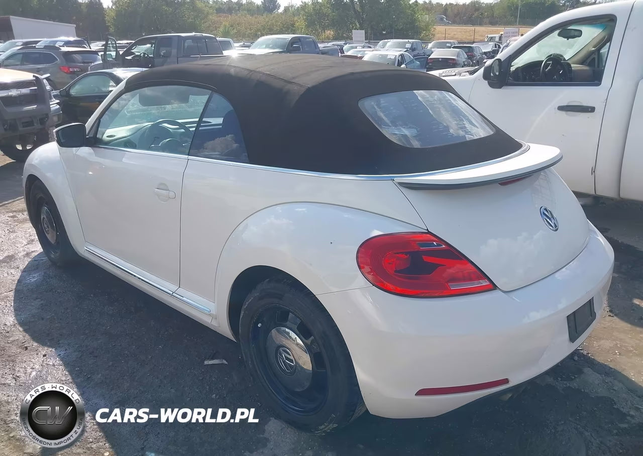 2013 Volkswagen Beetle 2.5L VIN:3VW5X7AT0DM831940 - 3