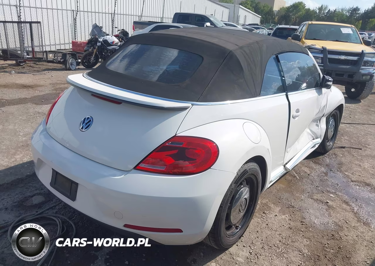 2013 Volkswagen Beetle 2.5L VIN:3VW5X7AT0DM831940 - 4