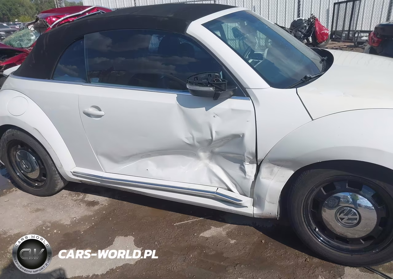 2013 Volkswagen Beetle 2.5L VIN:3VW5X7AT0DM831940 - 6