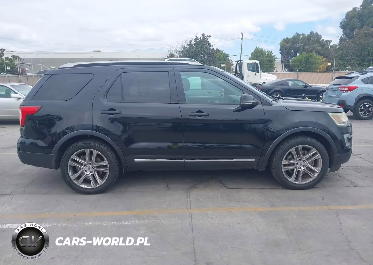 2016 Ford Explorer Xlt VIN:1FM5K8D83GGB95748 - 14