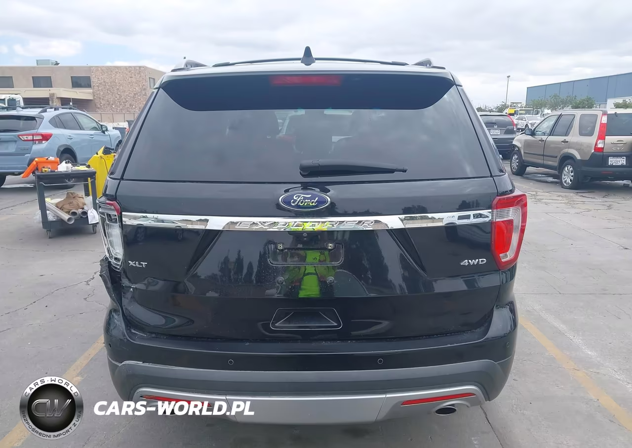 2016 Ford Explorer Xlt VIN:1FM5K8D83GGB95748 - 17