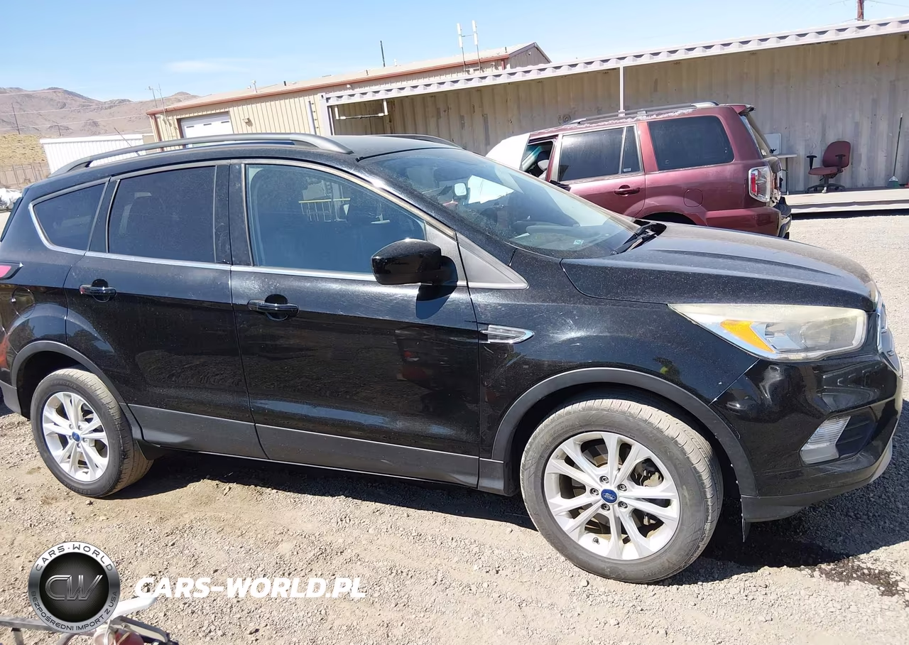 2018 Ford Escape Se VIN:1FMCU9GDXJUA10829 - 13